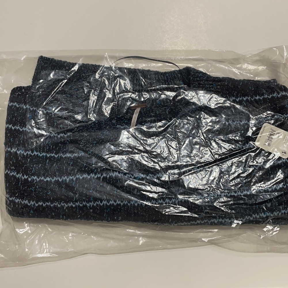 FREE PEOPLE Starlight Striped Sweater Size XSmall NEW - Picture 5 of 8